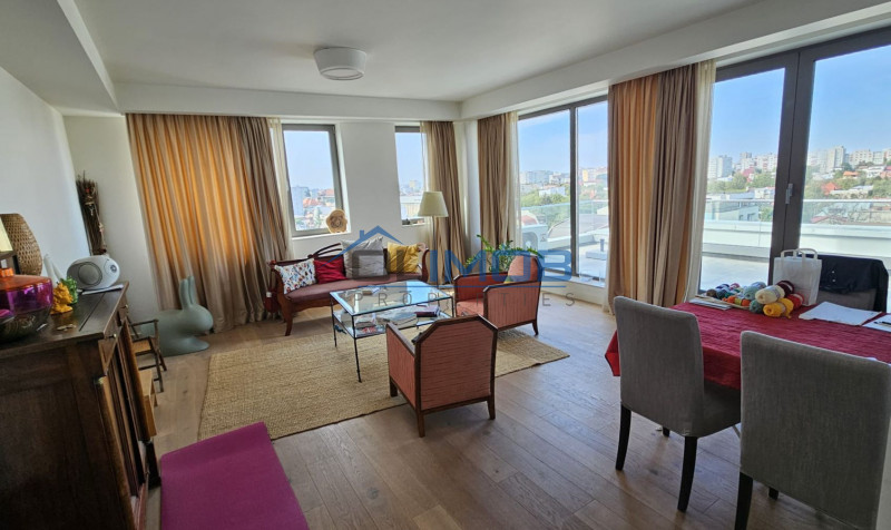 Kiselelff - Piata Victoriei apartament tip penthouse