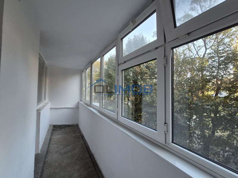 Apartament pe Bulevardul Basarabia, aproape de Parcul Național 