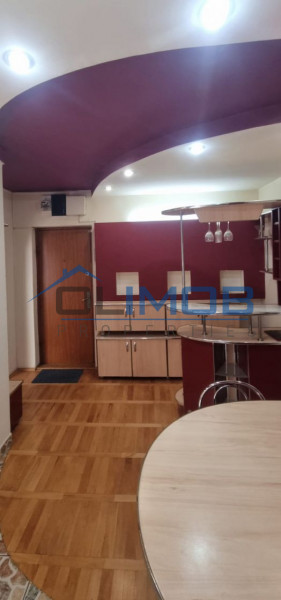 2 camere apartament  Turda vedere spate 