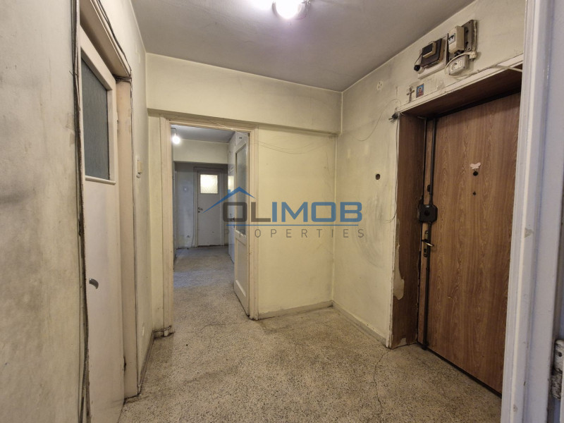 Apartament pe Bulevardul Basarabia, aproape de Parcul Național 