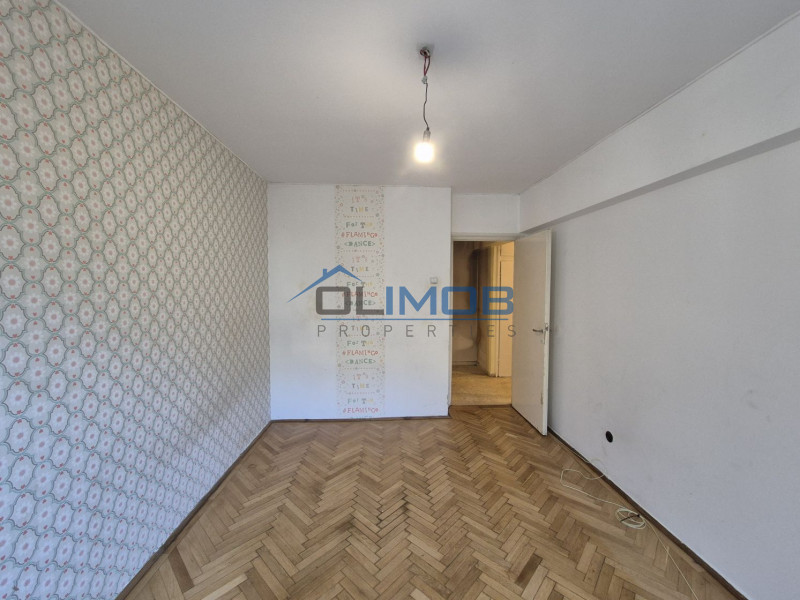 Apartament pe Bulevardul Basarabia, aproape de Parcul Național 