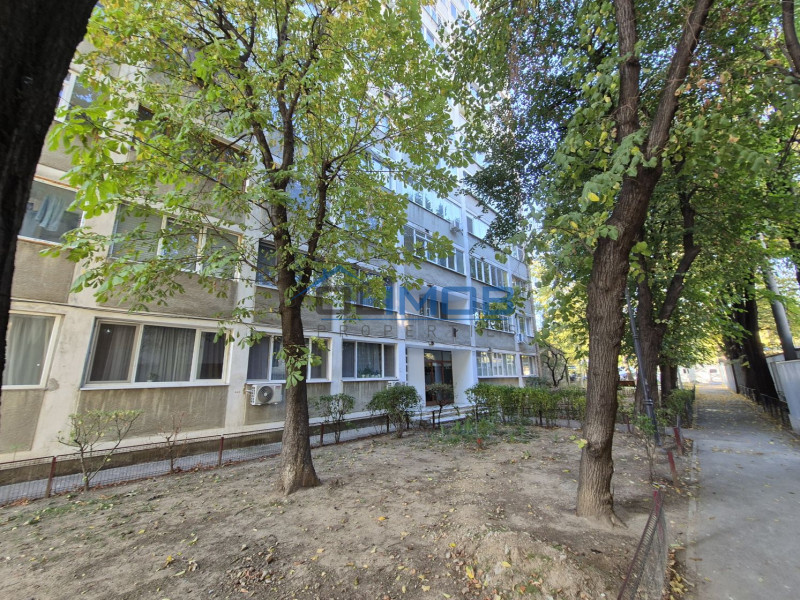 Apartament pe Bulevardul Basarabia, aproape de Parcul Național 