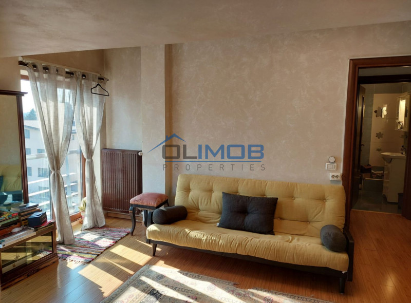 Damaroia vânzare apartament 3 camere dispus pe 2 etaje