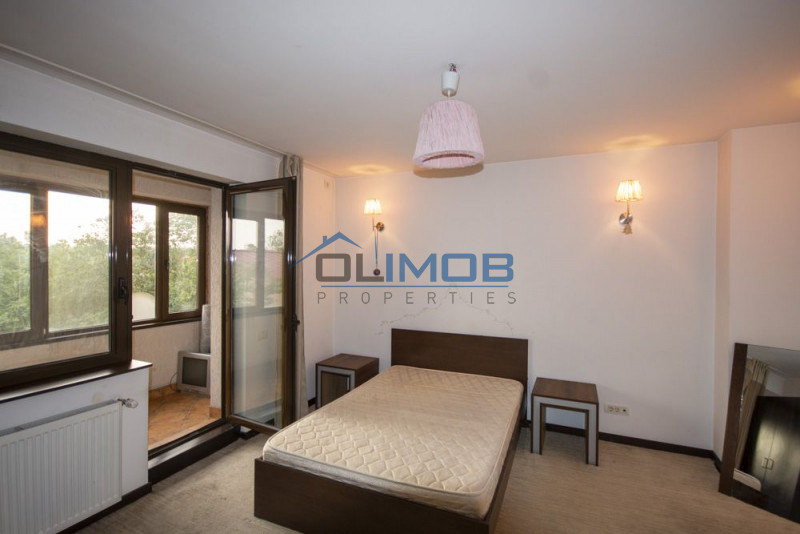 Sisesti - Bucuresti Targoviste-Apartament 3 camere de vânzare – etaj 1 