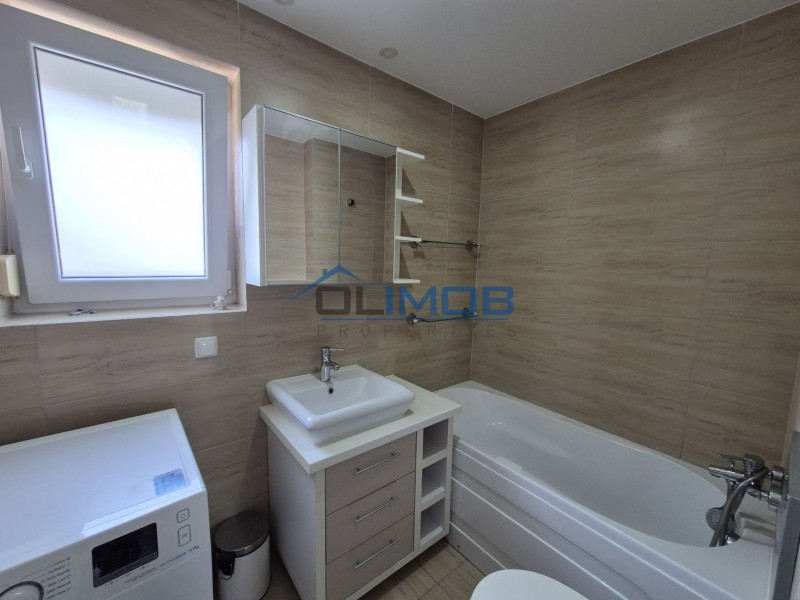 Casa 4 camere de vanzare în Cosmopolis 