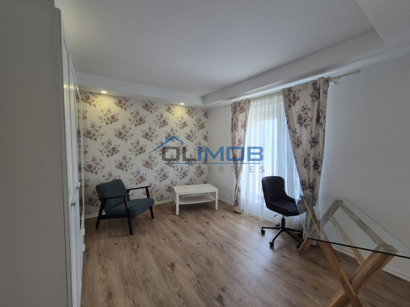 Casa 4 camere de vanzare în Cosmopolis 