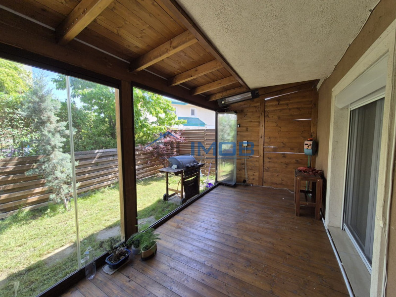 Casa 4 camere de vanzare în Cosmopolis 