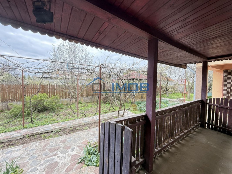 Snagov Izvorani casa locuibila cu livada de pomi fructiferi