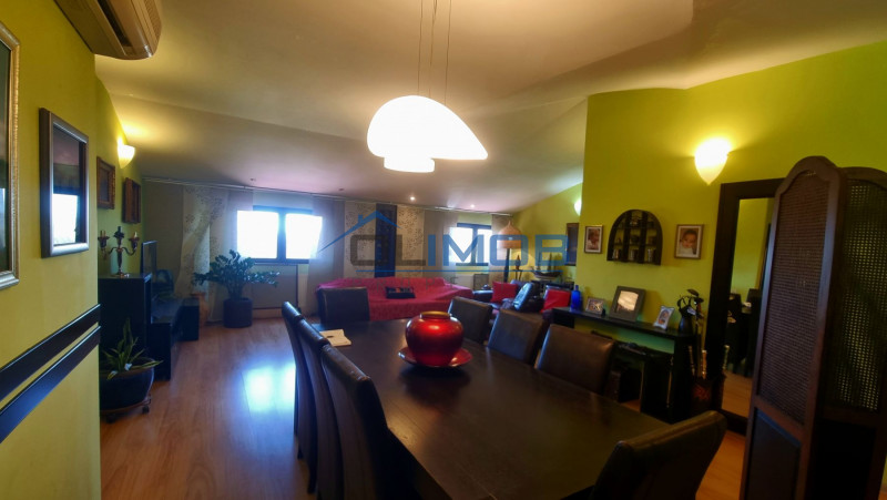 Vânzare apartament 4 camere de lux – vedere la mare, zona Primăria Constanța / C
