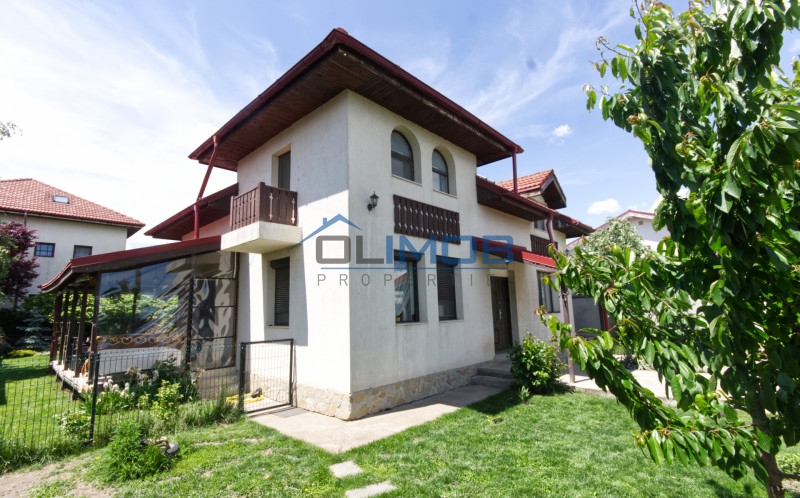Tunari vila ideală pentru familie, cu curte mare , parcare si barbeque 