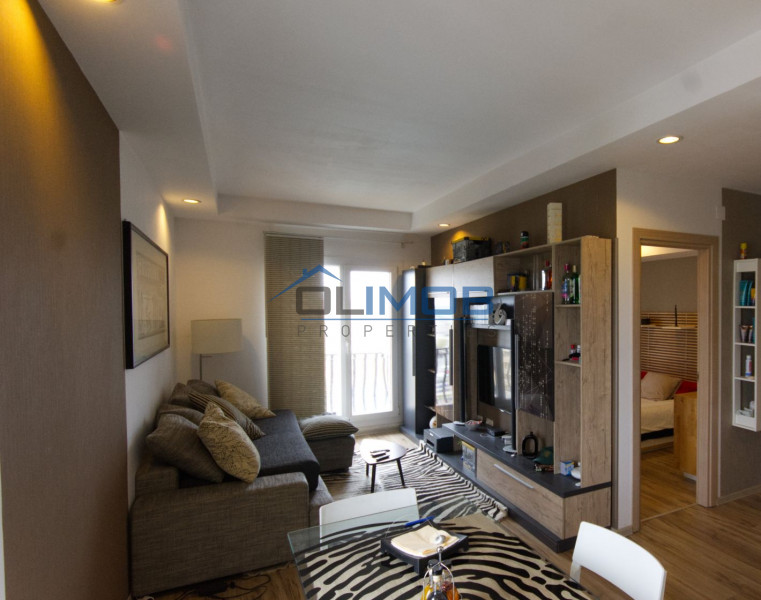 Apartament 2 camere de vânzare în Cosmopolis, mobilat, utilat  boxa inclusa 