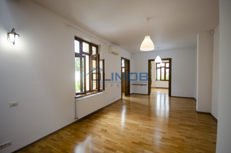 Floreasca – Parcul Verdi vila pentru birouri 