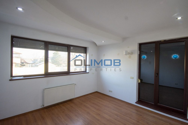 VIla cocheta Pipera zona Brd