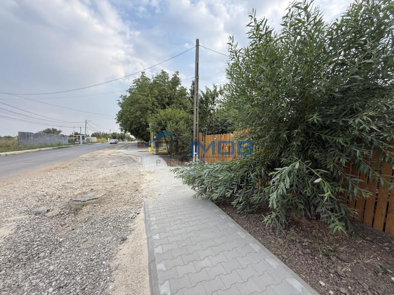 Casa cu teren, tripla deschidere strada Tunari-Dimieni 