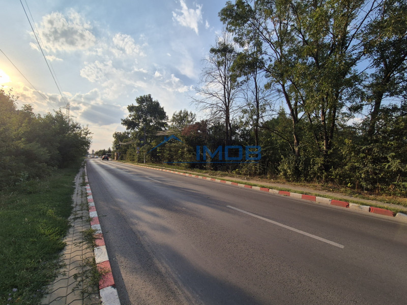 Voluntari - Popasului stradal inchiriere 500 mp teren