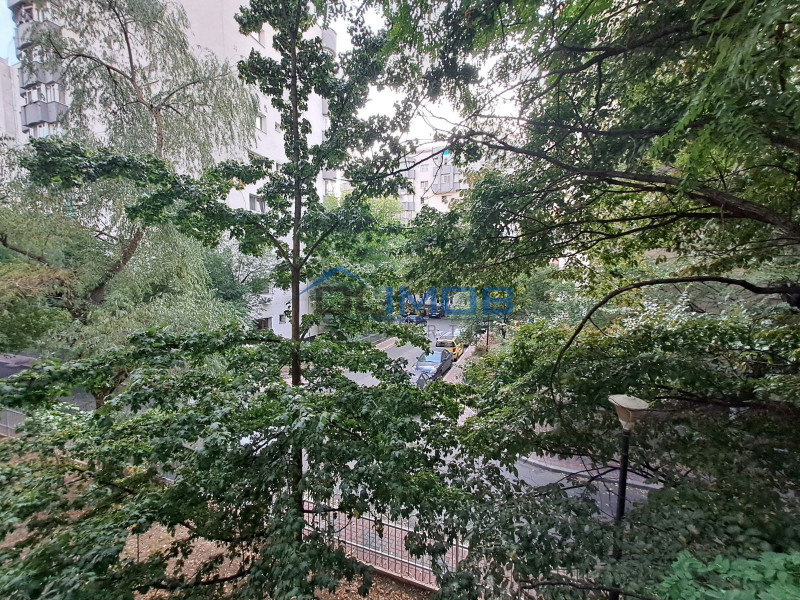 Timpuri Noi Square | Minulescu