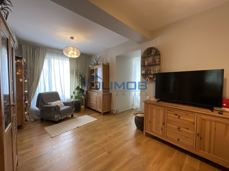 Vilă de vânzare – Piața Alba Iulia, Unirii, Sector 3, București