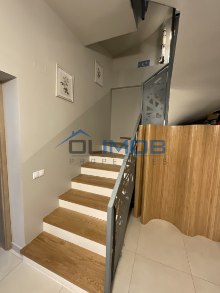 Vilă de vânzare – Piața Alba Iulia, Unirii, Sector 3, București