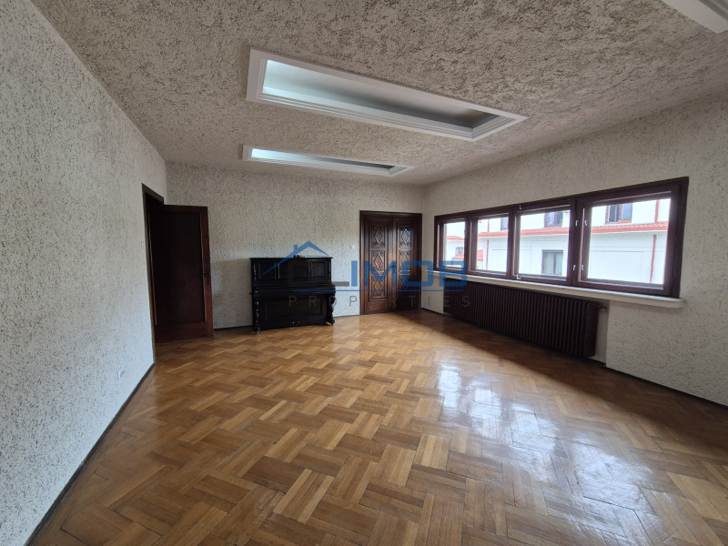 Primaverii inchiriere apartament 4 camere in vila