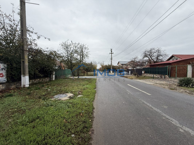 Casa cu livada Izvorani la 300m de Lacul Snagov asfalt si utilitati