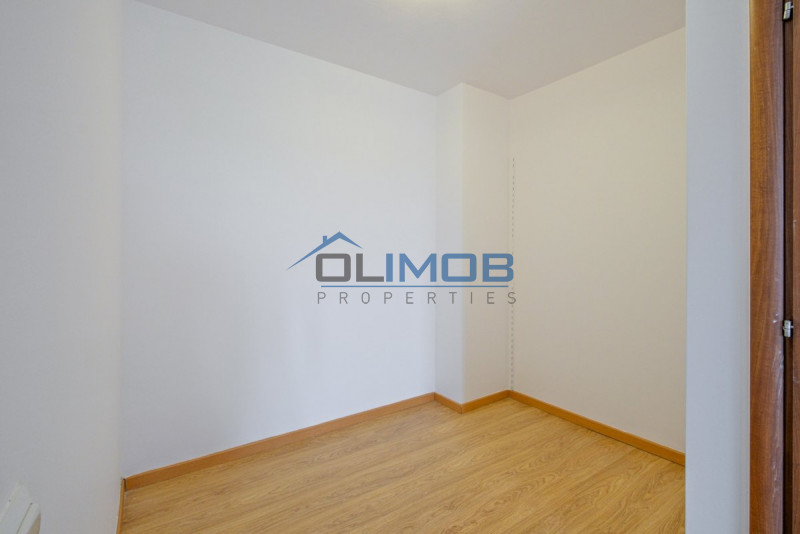 Apartament spațios 3 camere, 3bai, 2 locuri de parcare incluse