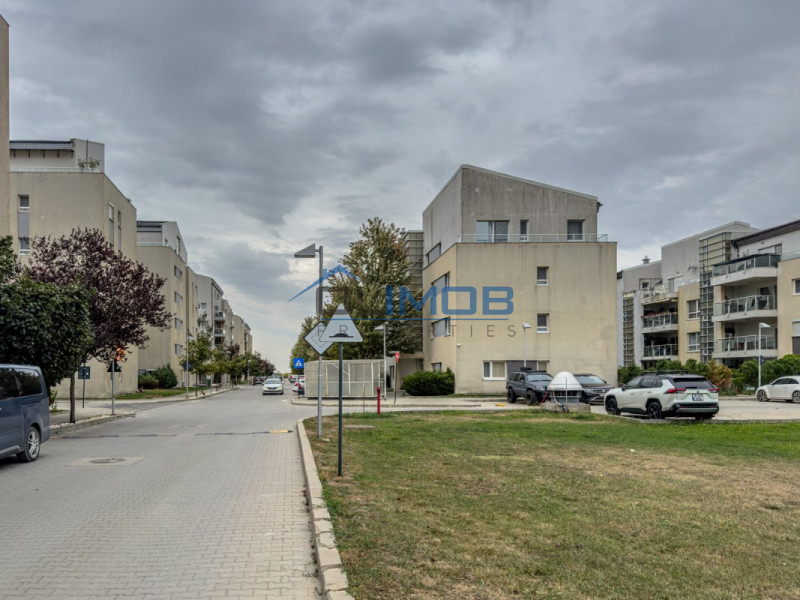 Apartament spațios 3 camere, 3bai, 2 locuri de parcare incluse