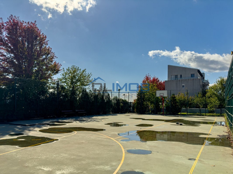 Apartament spațios 3 camere, 3bai, 2 locuri de parcare incluse