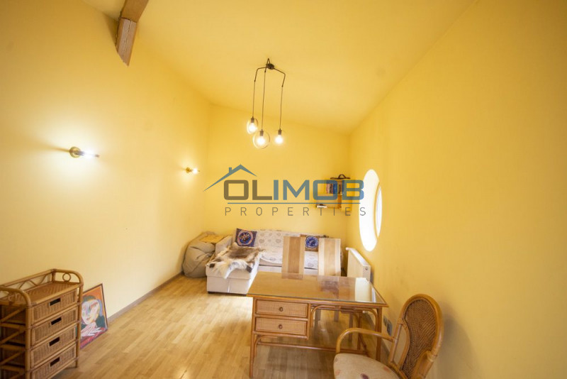 Vânzare Vilă cu Personalitate – Zona Tudor Vladimirescu | Lângă Palatul Parlamen