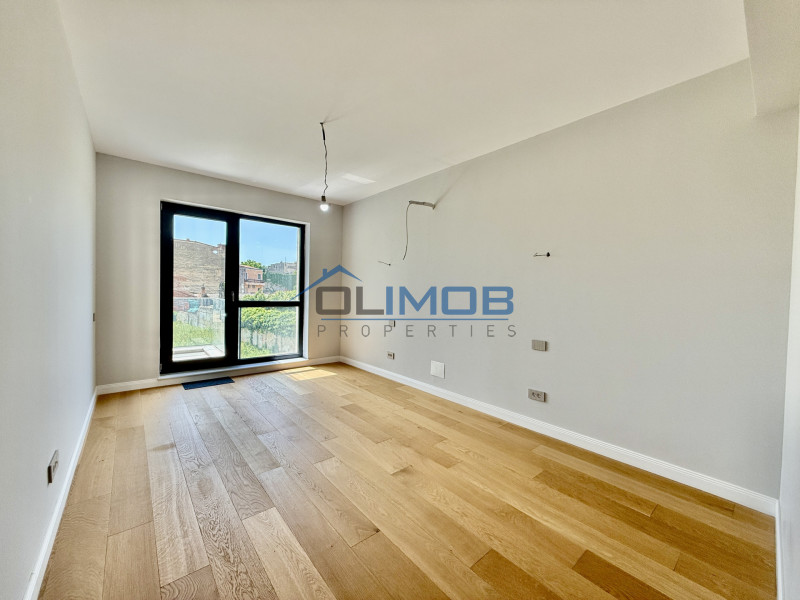 Unirii, apartament cu terasa spre SUD, gata de mutat