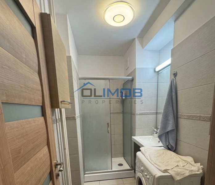 Magheru | Universitate