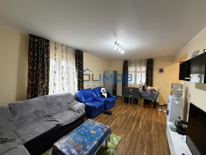 Casă individuală de vânzare în Tărtășești – curte mare 500 mp, zonă verde 