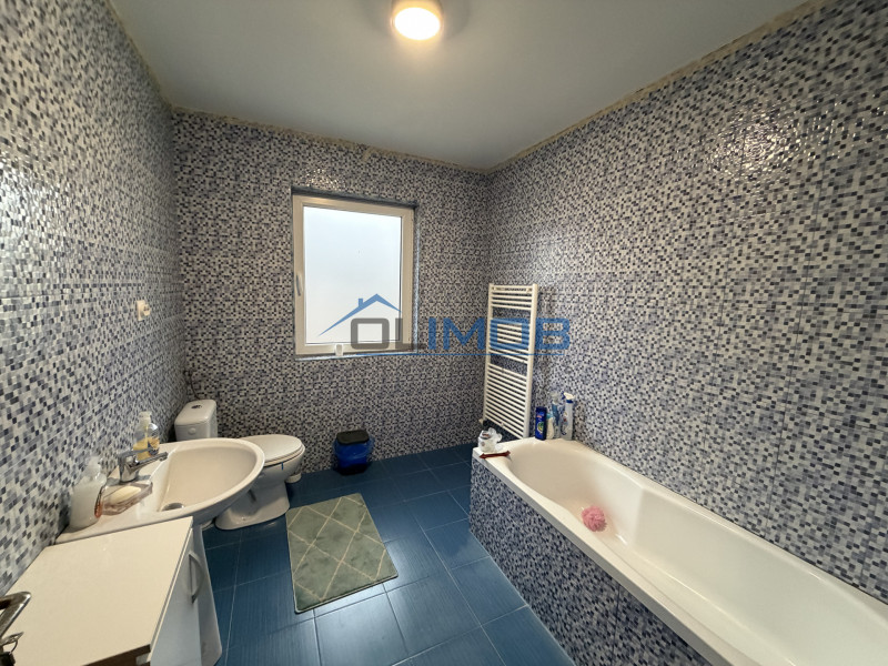 Casă individuală de vânzare în Tărtășești – curte mare 500 mp, zonă verde 