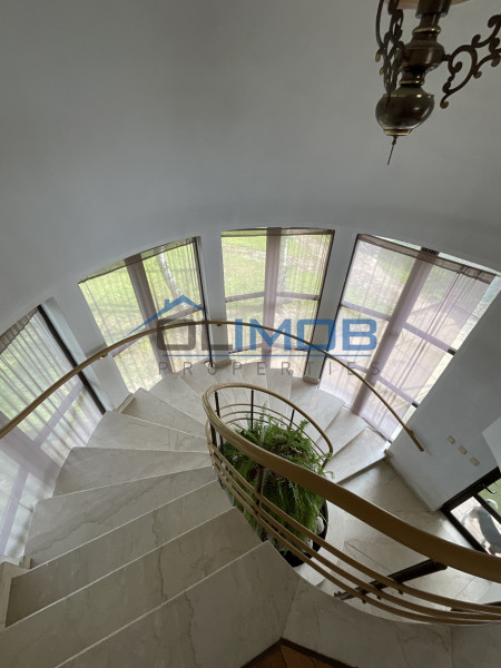 Vilă  cu Vedere si acces  la Lac Snaov–  visul tău din Izvorani