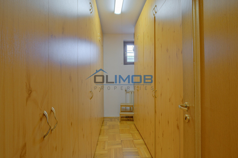 Vila Iancu Nicolae – între Grădina Zoo și Jolie Ville | Liniște, spațiu și confo