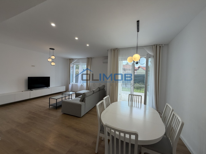 Vilă modernă cu 5 camere de închiriat în complex rezidential, Pipera 