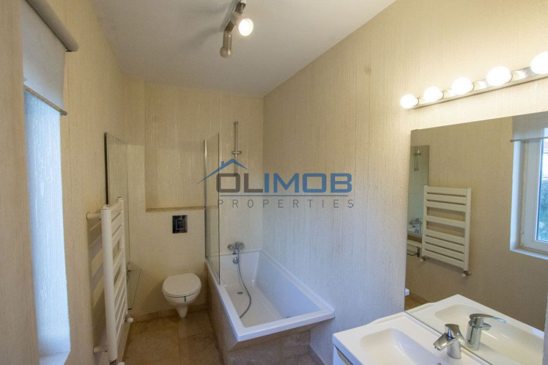 Pipera rond OMV inchiriere vila complex rezidential