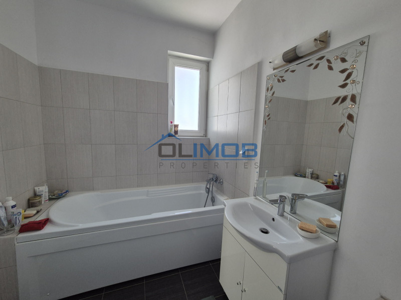 Vila vanzare cartier Henri Coanda