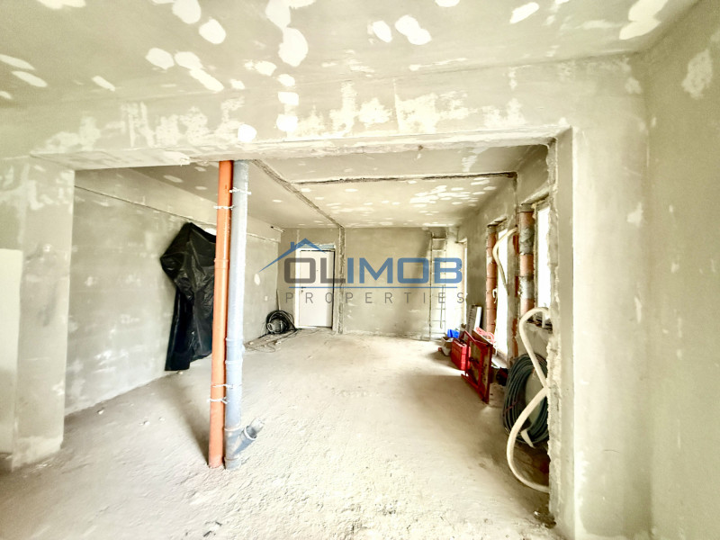 Pipera Azur acces A3 spatiu parter cu terasa 