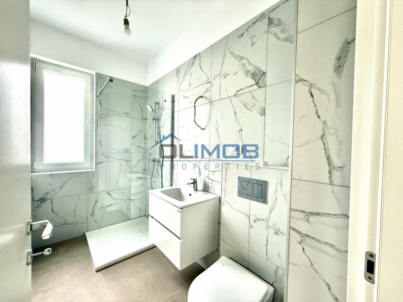 Pipera Azur acces A3 spatiu parter cu terasa 