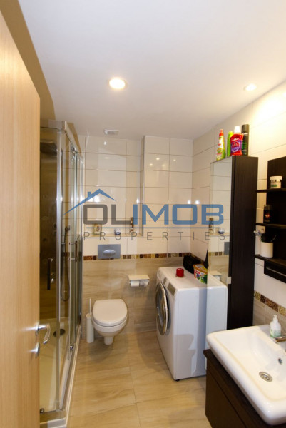 Apartament 2 camere de vânzare în Cosmopolis, mobilat, utilat  boxa inclusa 