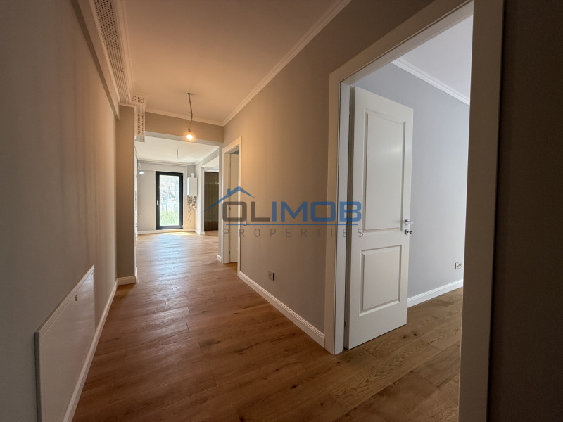 Unirii, 4 camere si  2 parcari  de la dezvoltator