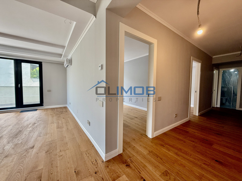 Unirii, 4 camere si  2 parcari  de la dezvoltator