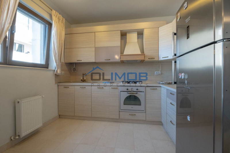 Pipera Rond OMV - 3 camere - 2 locuri parcare subterana si boxa