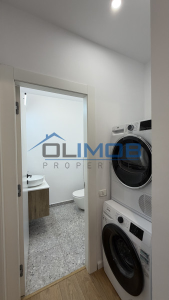 Vilă modernă cu 5 camere de închiriat în complex rezidential, Pipera 