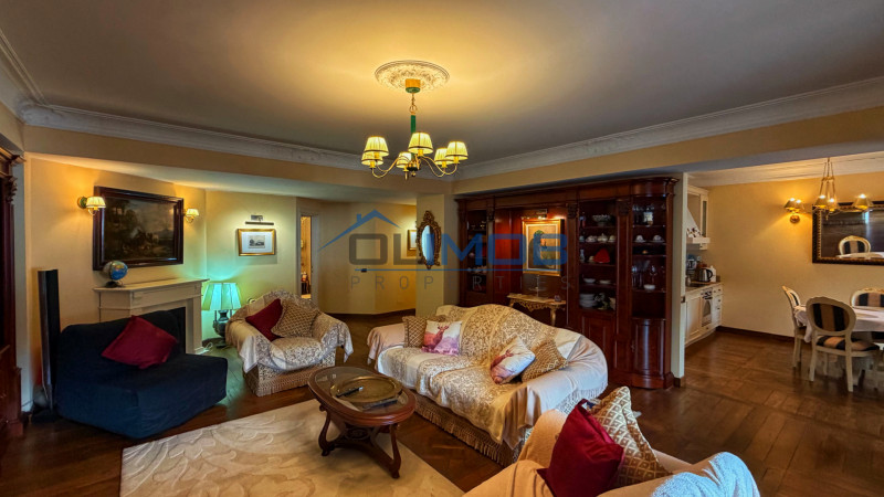 Apartament 3 camere, finisaje unice,  cu terasă, vedere la pârtie 