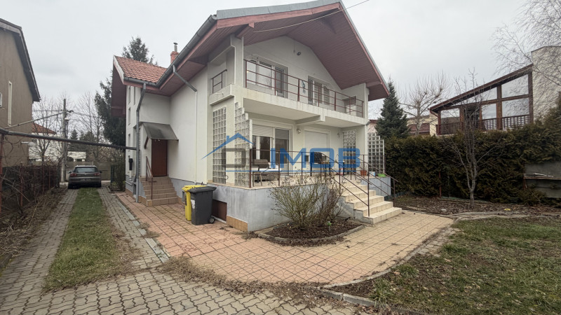 Vilă individuală de închiriat în Pipera – Drumul Potcoavei | 6 camere 