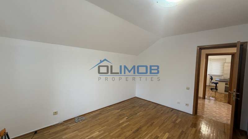 Vilă individuală de închiriat în Pipera – Drumul Potcoavei | 6 camere 