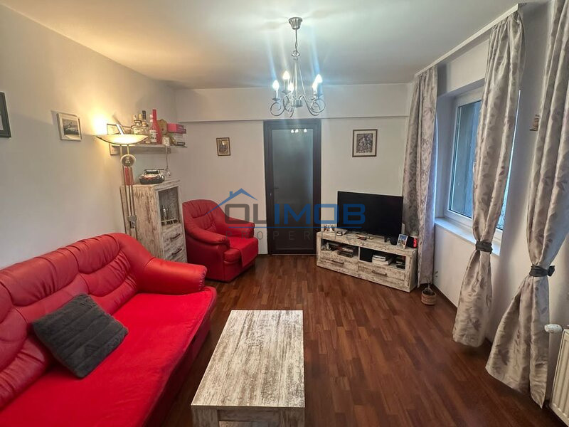 UNIVERSITATE | metrou