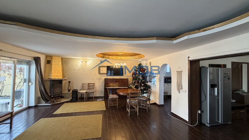 Vilă de închiriat în Tărtășești – spațiu generos pentru firmă, birouri , cazare