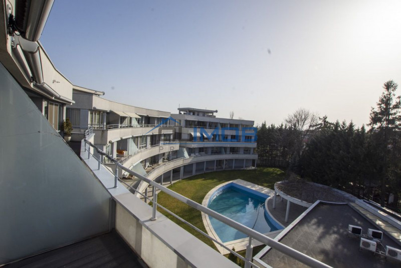 Iancu Nicolae inchiriere apartament 4 camere cu teresa si acces piscina 